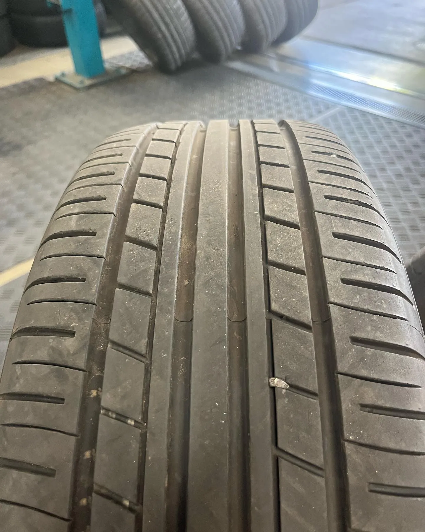 今日入ってきたばかりの中古タイヤのご案内です！