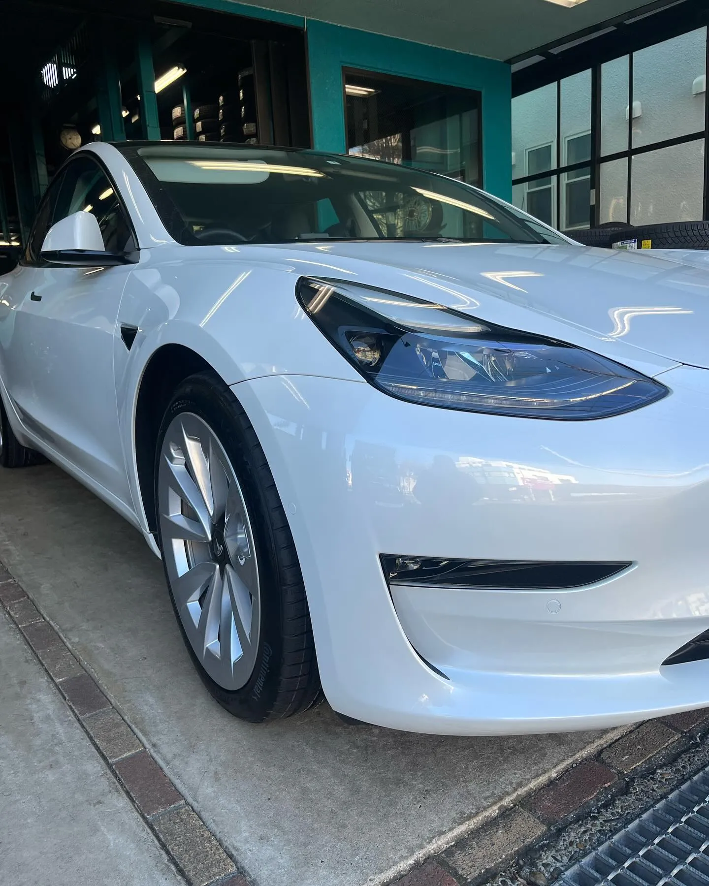 初‼️テスラ　モデル3