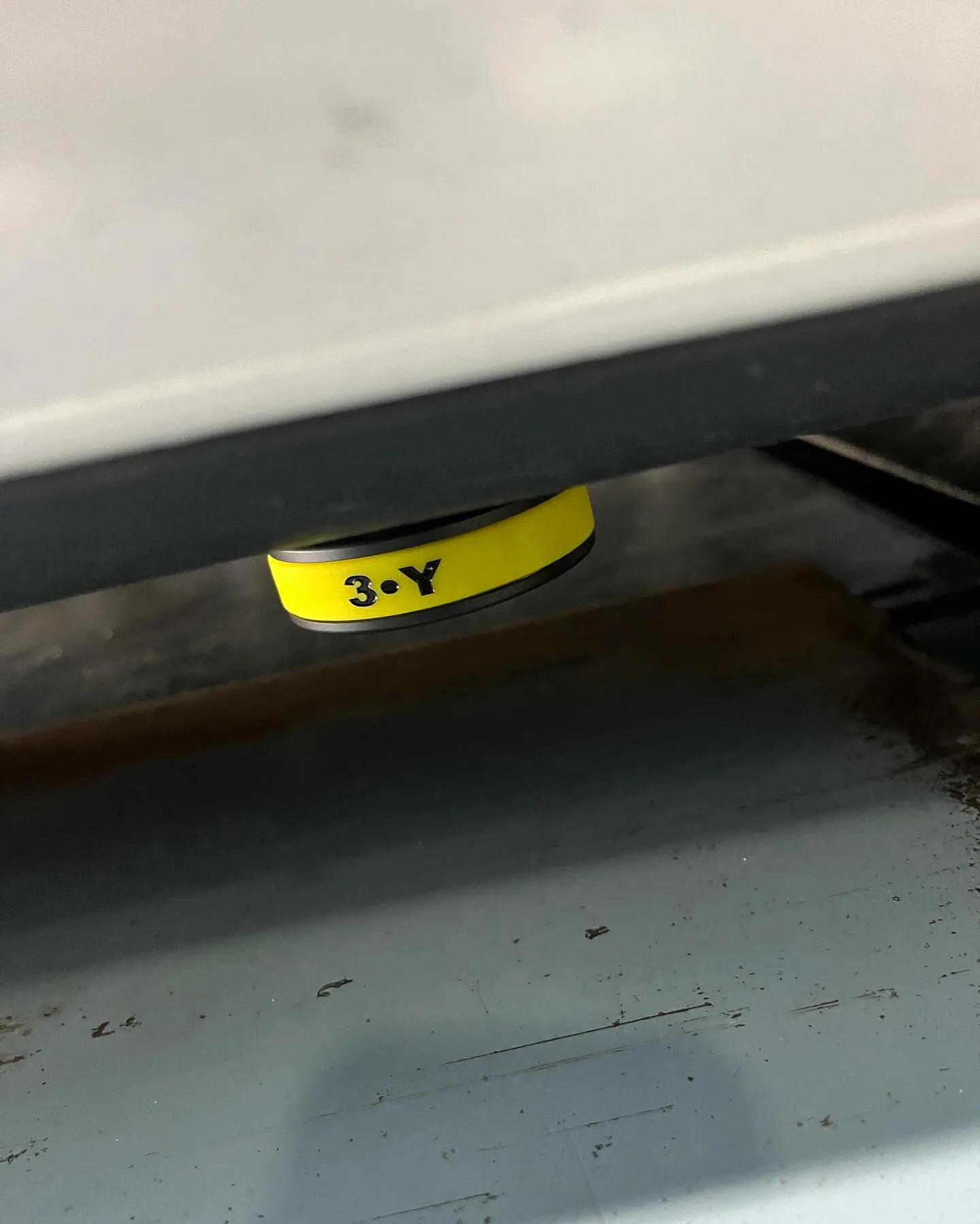 初‼️テスラ　モデル3