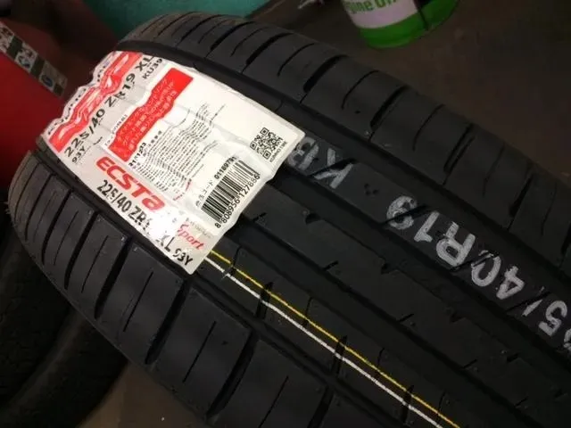 200系クラウンHBにベルサス ディアボーラ！19インチ！