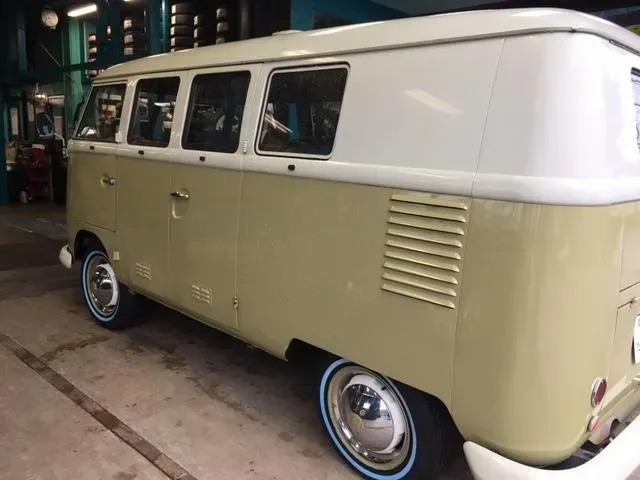 ワーゲンバス タイヤ交換！