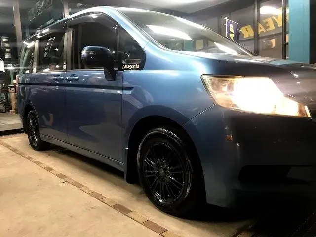 RK系ステップワゴンタイヤ交換中古セットでもかっこよくなるんです！